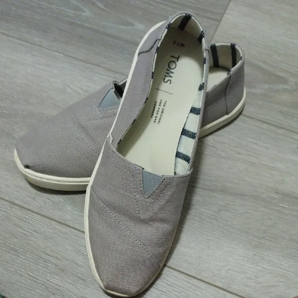 TOMS Gray Canvas Slip-On Shoes - Picture 9 of 9